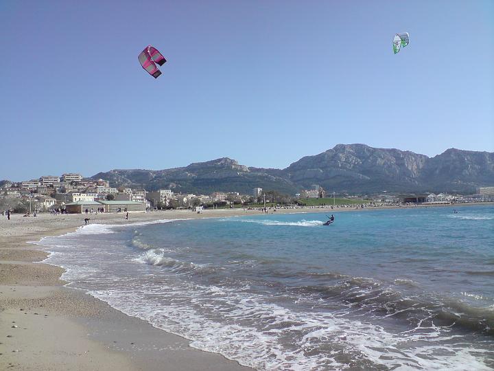 2008-04-05_16h52m32.jpg - Tiens, du Kitesurf...