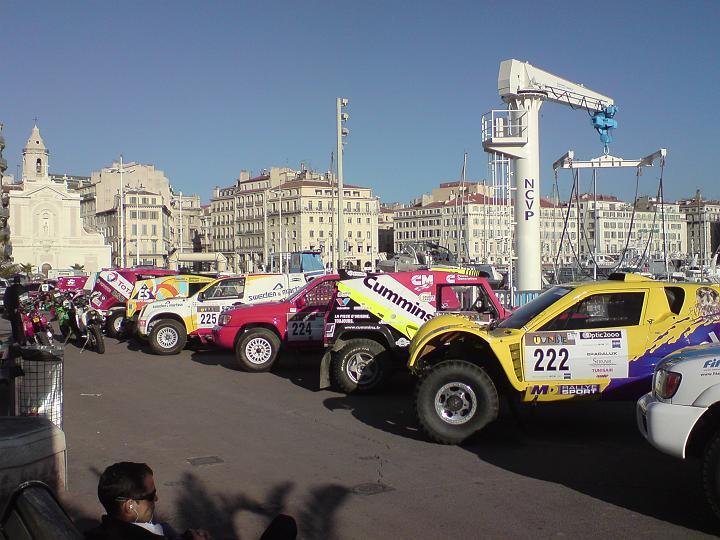 2008-04-23_18h37m18.jpg - rassemblement sur le Vieux Port