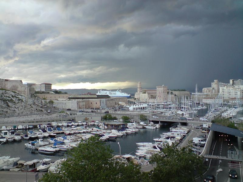 2009-04-17_19h13m50.jpg - L'orage approche...