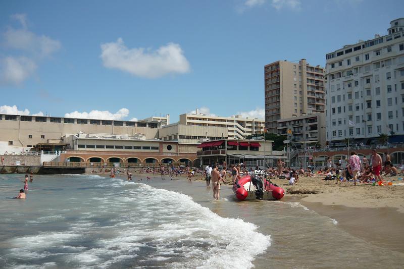 2009-06-06_11h28m30.jpg - La plage se remplit peu à peu
