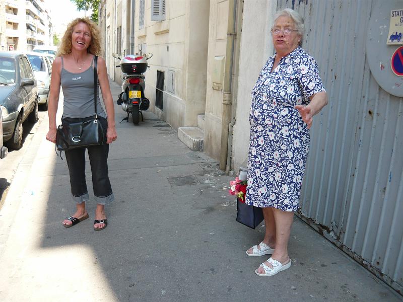 2009-06-18_15h28m51.jpg - Les comères du quartier