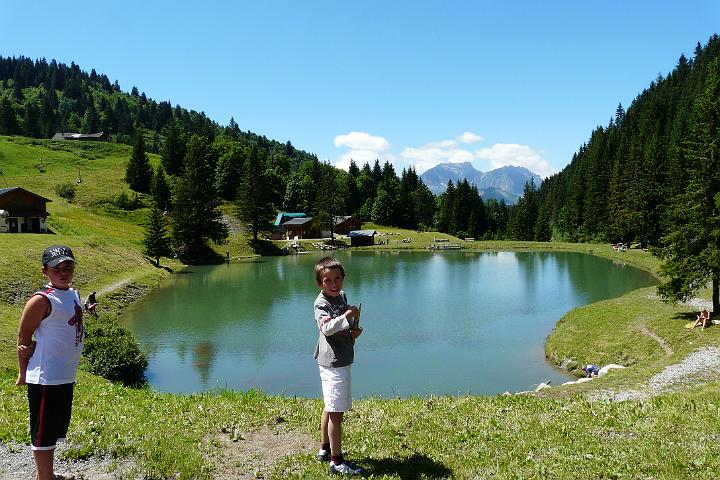 2008-07-15_14h46m21.jpg - Mon copain est venu avec nous en excursion