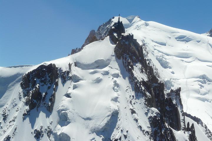 2008-07-16_13h25m03.jpg - L'arrivée du téléphérique du Mont-Blanc
